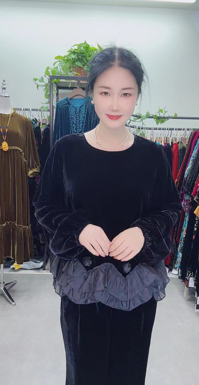 中老年桑蚕丝黑色立体小玫瑰上衣女装时尚
