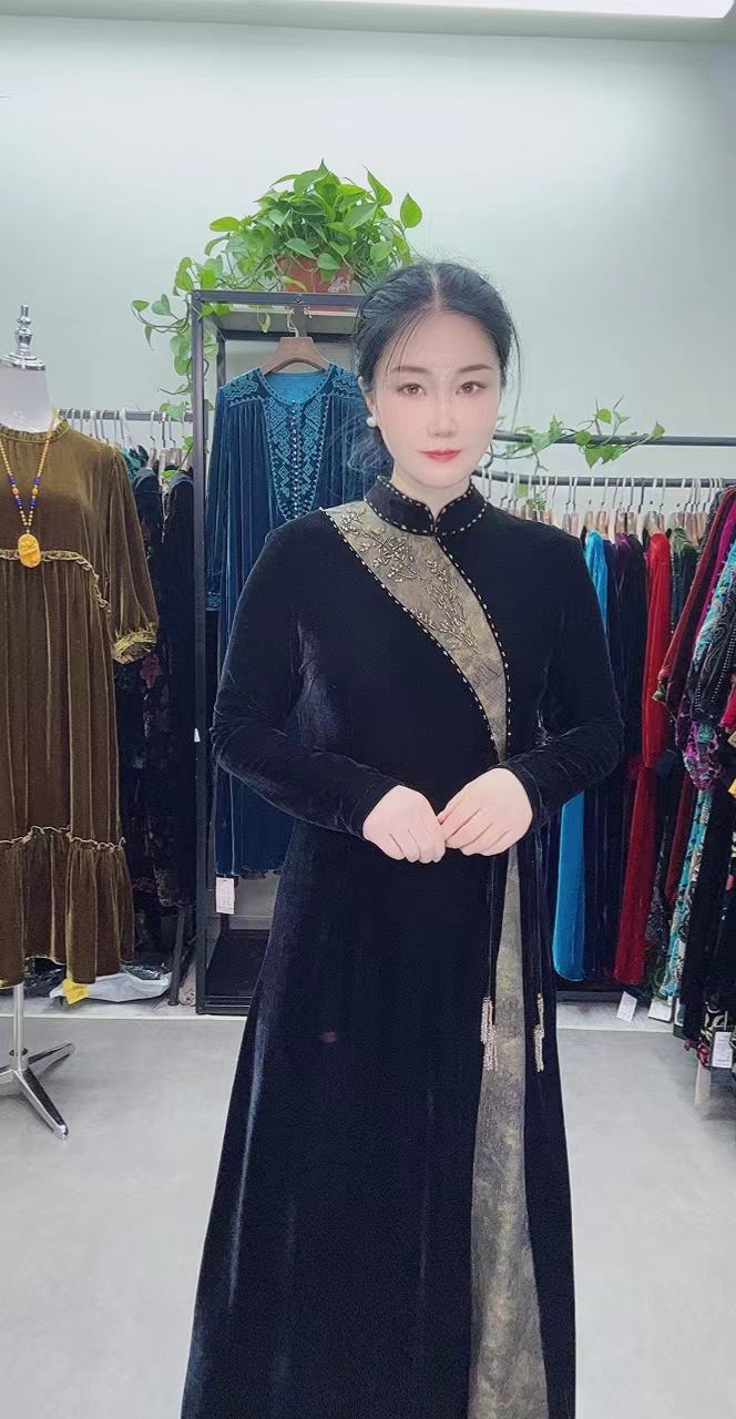 中老年丝绒重工刺绣串珠工艺连衣裙大码高端时尚