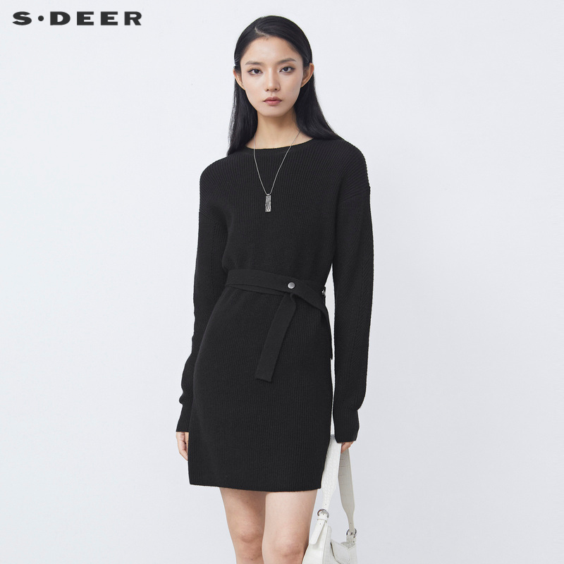 S·DEER圣迪奥秋冬黑色时尚罗纹圆领钩花收腰长款针织衫S21483539