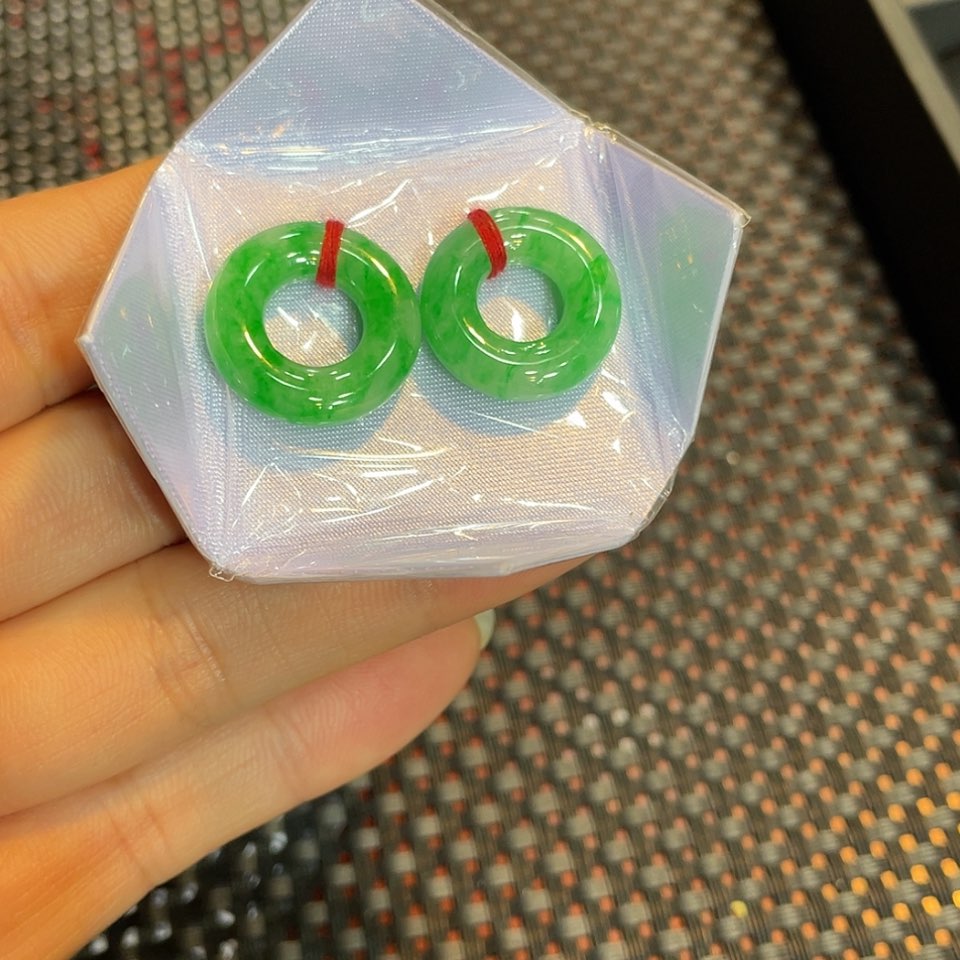 【闪购商品】翡翠耳饰未镶嵌平*