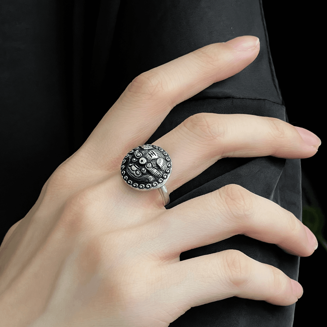 足银戒指 J12378 复古做旧吞米兽醒狮戒指