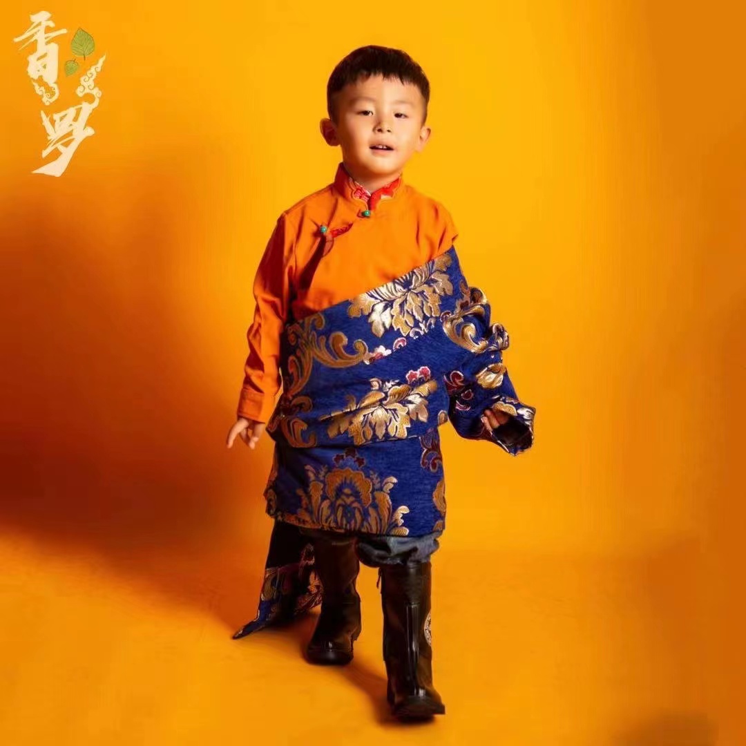 新款小孩单层藏袍藏式提花长袖藏装西藏康巴藏服儿童节目演出服装