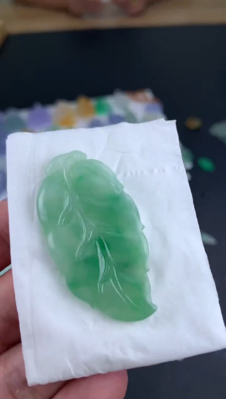 【闪购商品】定制翡翠未镶嵌翡翠