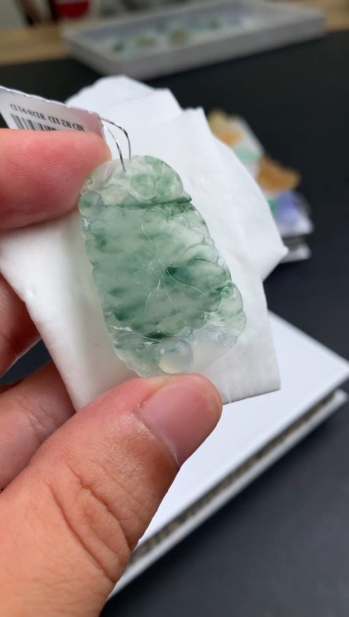 【闪购商品】定制翡翠未镶嵌翡翠