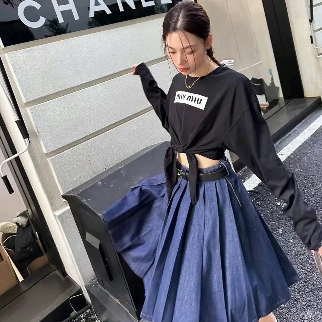 全新未使用 MIU MIU/缪缪 字母开叉长袖卫衣 S码 衣长53 胸围112