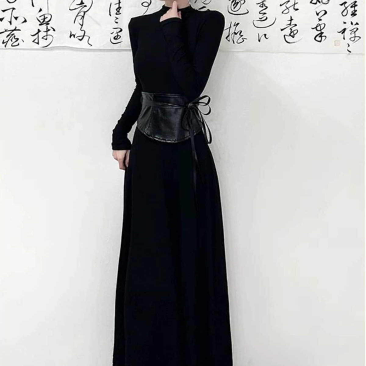 春季新中式国风女装高端精致高级感超好看黑色针织内搭连衣裙春夏