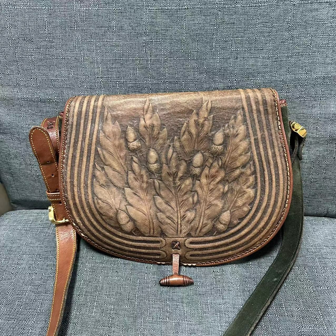 95新 LOEWE/罗意威 乱乱子中古/女士/单肩包/43193