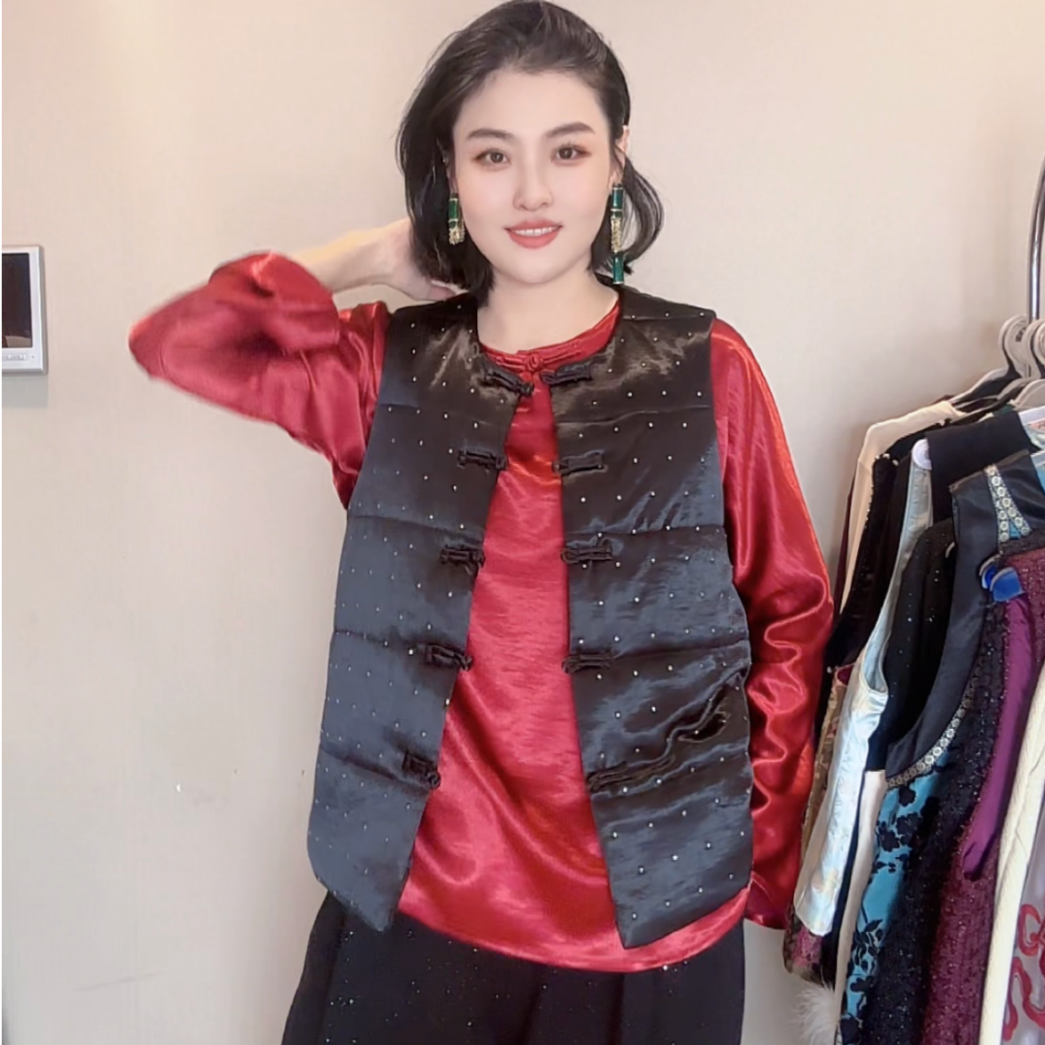 FL 3767｛挽•墨｝新中式手工盘扣肌理感光泽新年必备国风夹棉马甲 