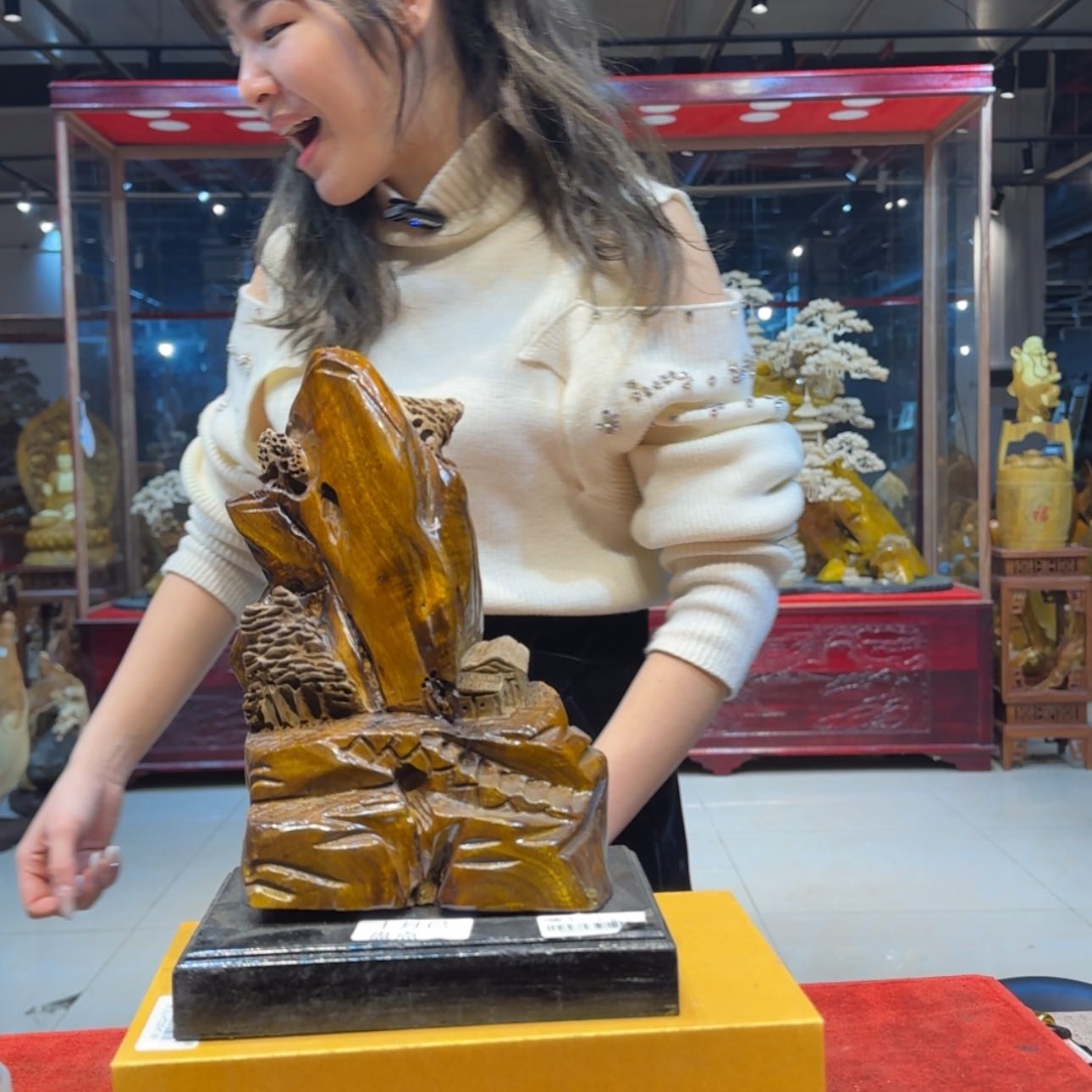 【闪购商品】金丝楠根雕