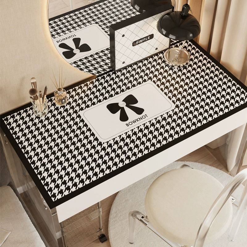 ins风梳妆台化妆桌垫轻奢高级感美甲桌面垫布小香风pvc桌面保护膜