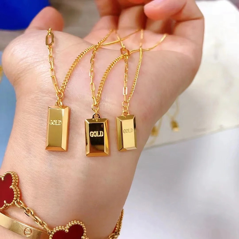 钛钢项链 小方砖项链女精致锁骨链百搭小方条吊坠套链金色不褪色