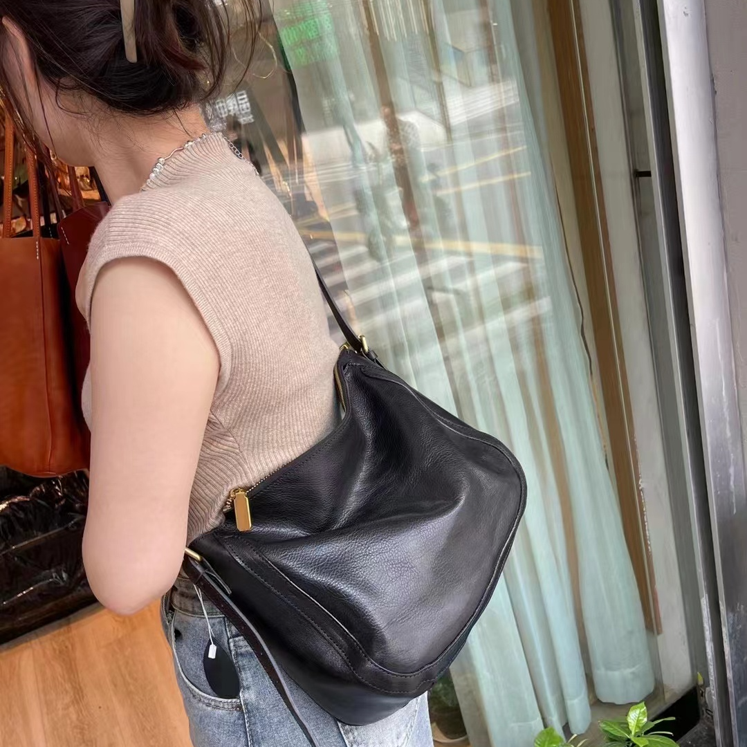 进口植鞣头层牛皮斜挎托特时尚百搭慵懒感复古高级实用大气休闲