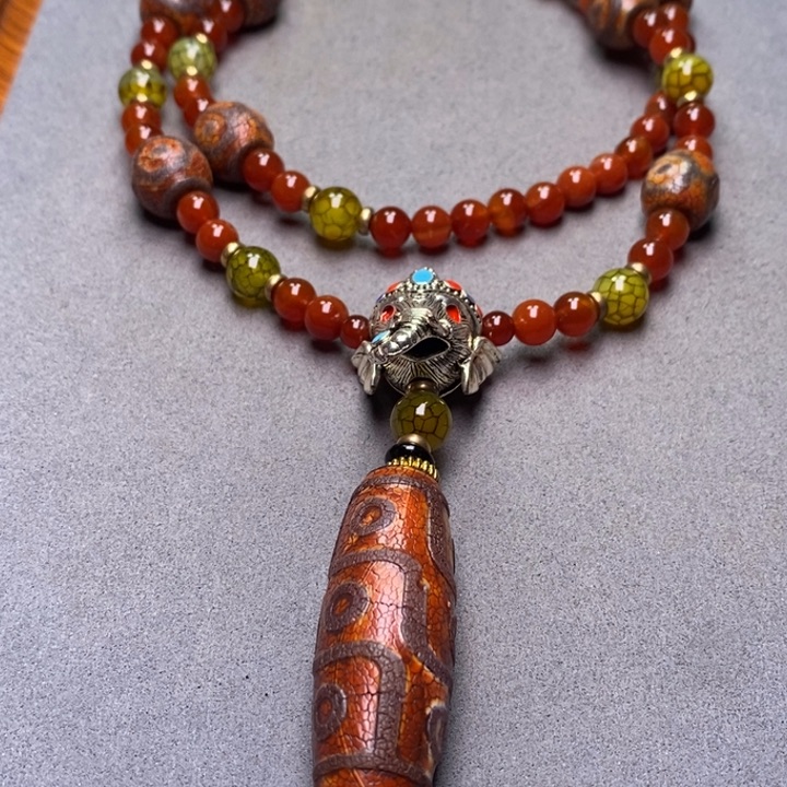 玛瑙/玉髓颈饰未镶嵌