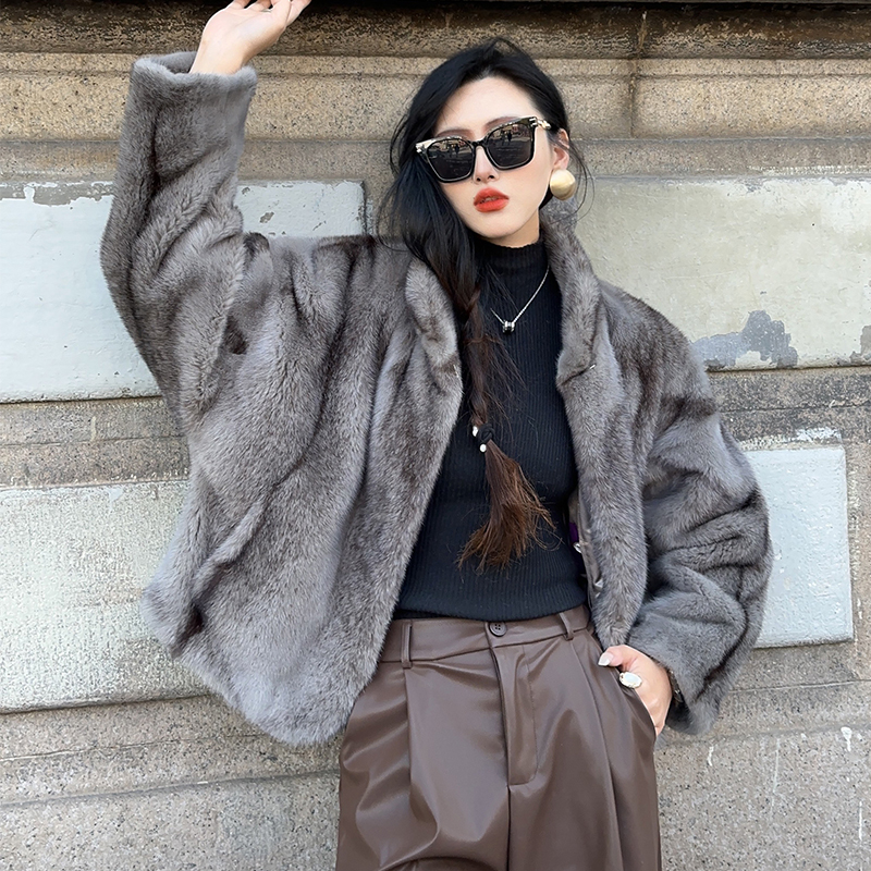 LIZI/厘姿24秋冬新十字貂整貂女机车立领休闲水貂格雷系短款外套