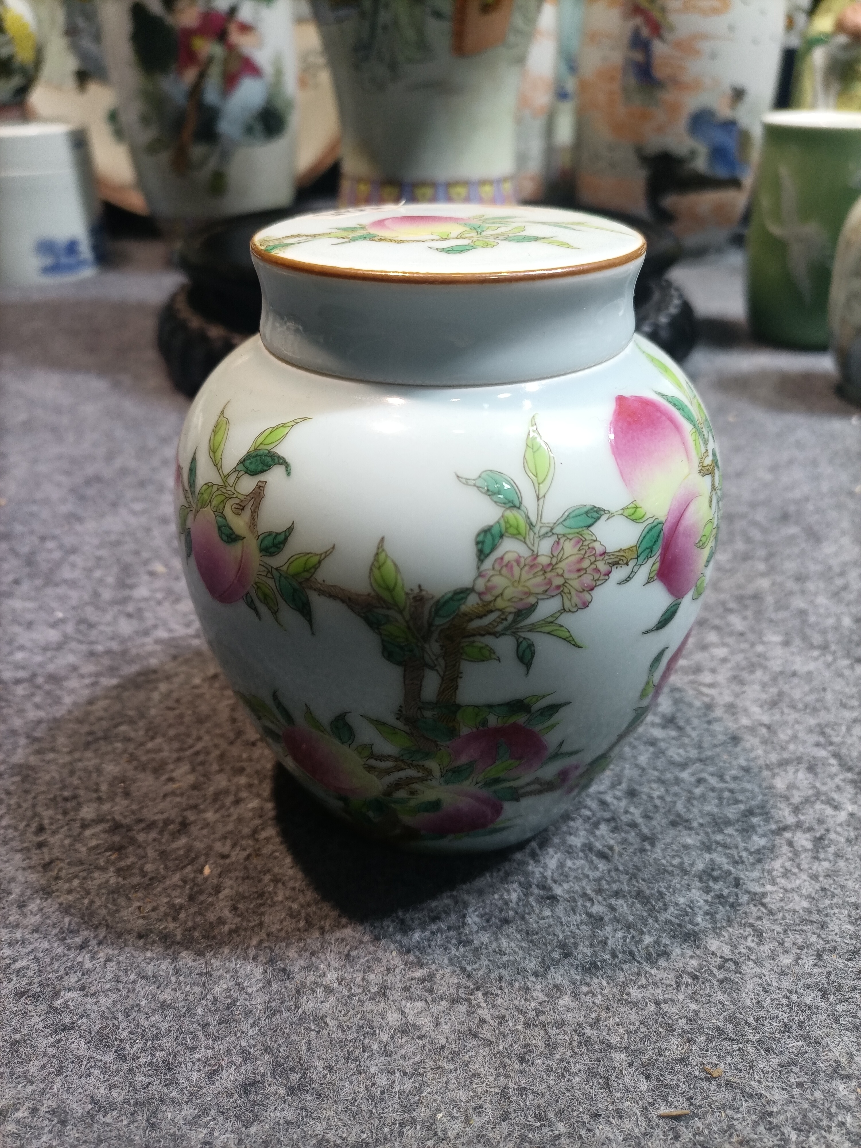 景德镇粉彩陶瓷茶叶罐不带盖高度10公分肚径10公分
