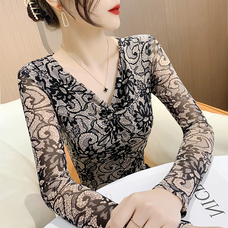 春装新款2025网纱洋气小衫打底衫女内搭百搭长袖设计感气质上衣潮