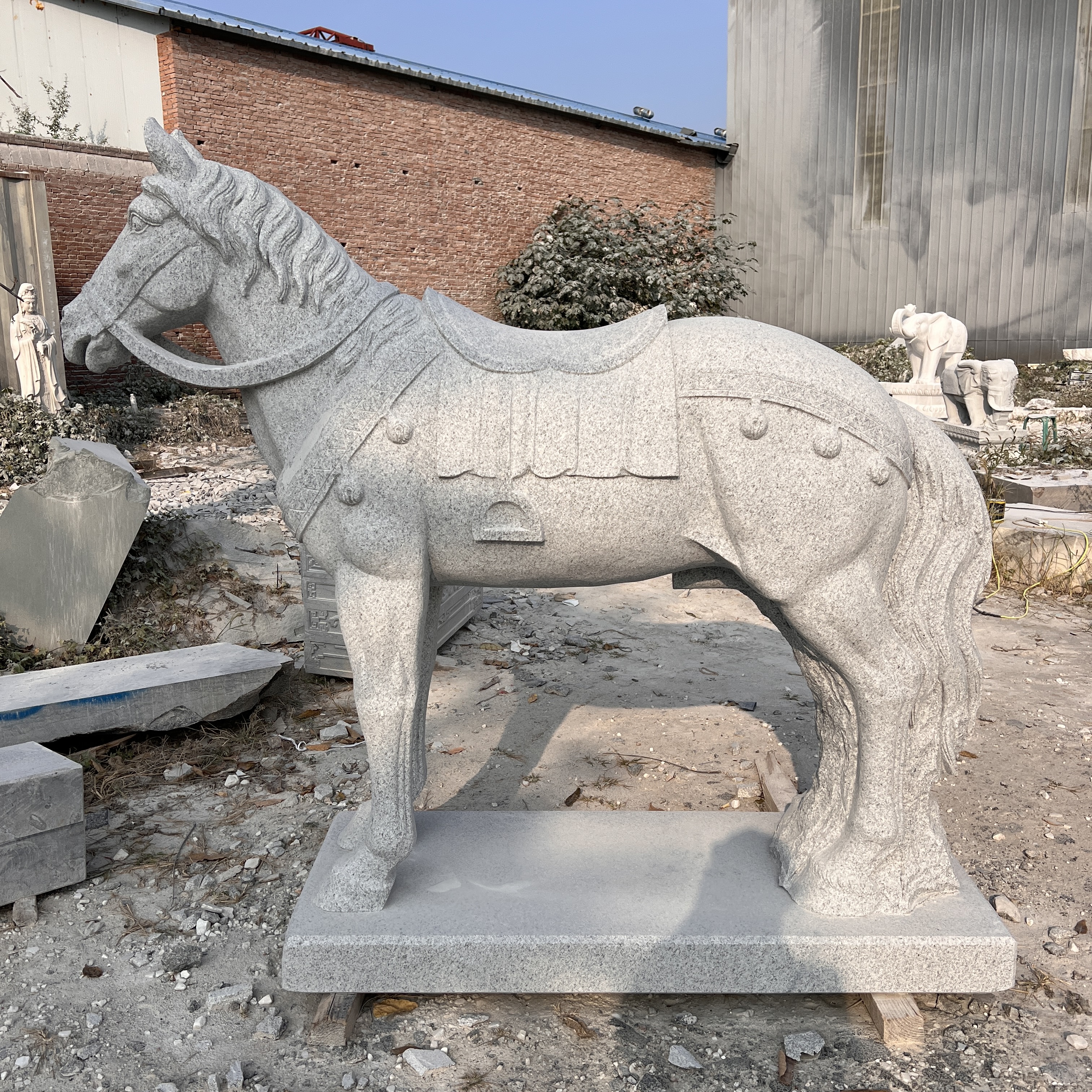定制石雕马天然花岗岩站马园林广场户外装饰动物雕塑摆件