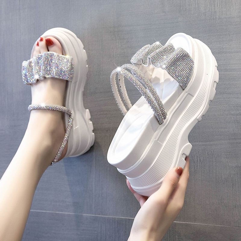 增高8.5cm水钻两穿凉鞋2024新款夏季外穿百搭仙女风厚底一字拖鞋