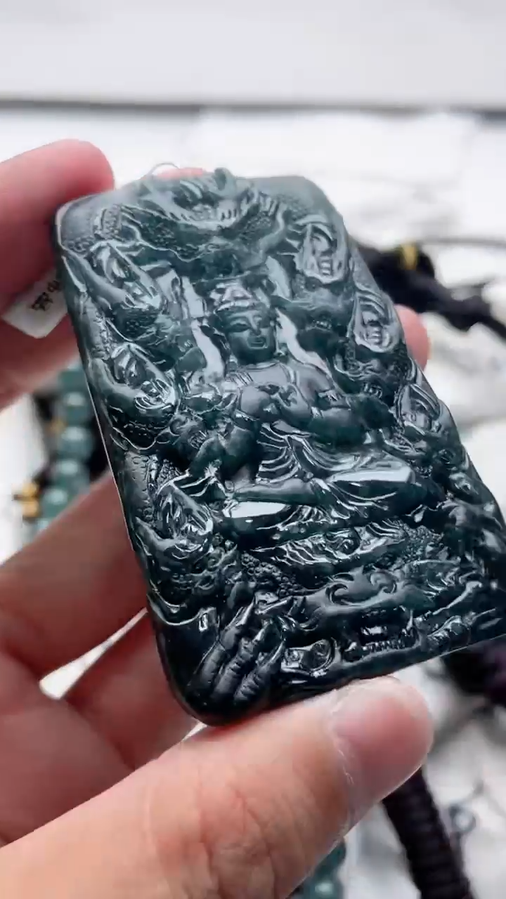 【闪购商品】翡翠颈饰未镶嵌88888888888