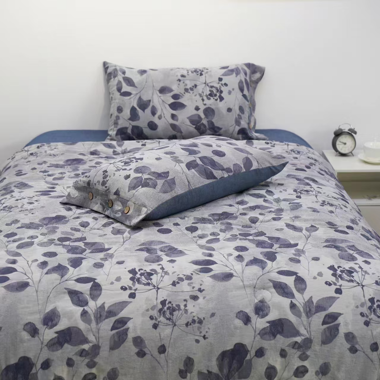 青花瓷--200*230纯棉艾草蚕蛹蛋白双层纱细沙美肤加厚被子