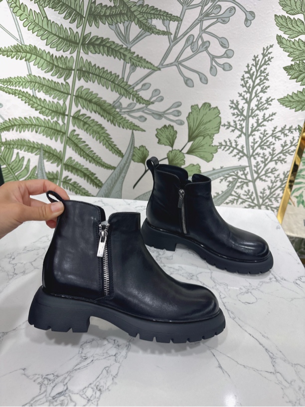 冰冰鞋航新款牛皮短靴