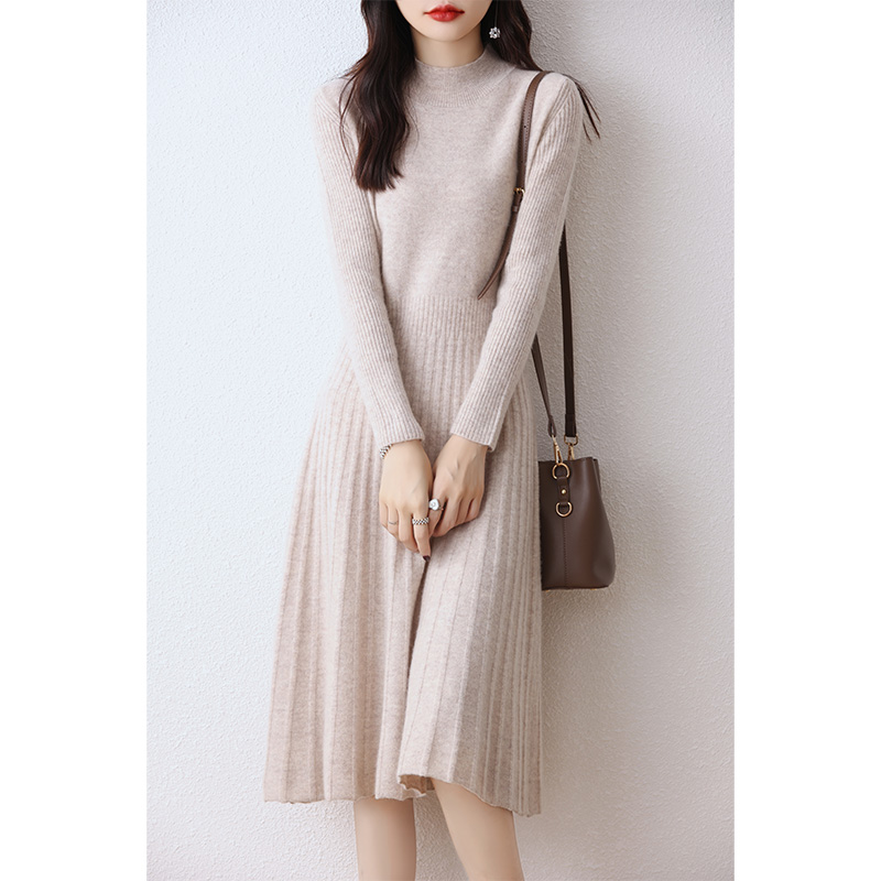 23秋冬新款半高领羊绒连衣裙女收腰显瘦毛衣纯羊毛过膝长袖打底裙