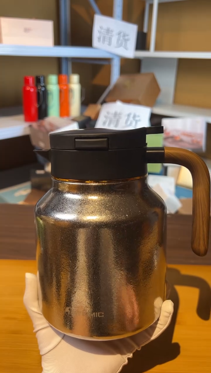 【闪购商品】特美刻-纯钛温显壶 结晶本-1500ml