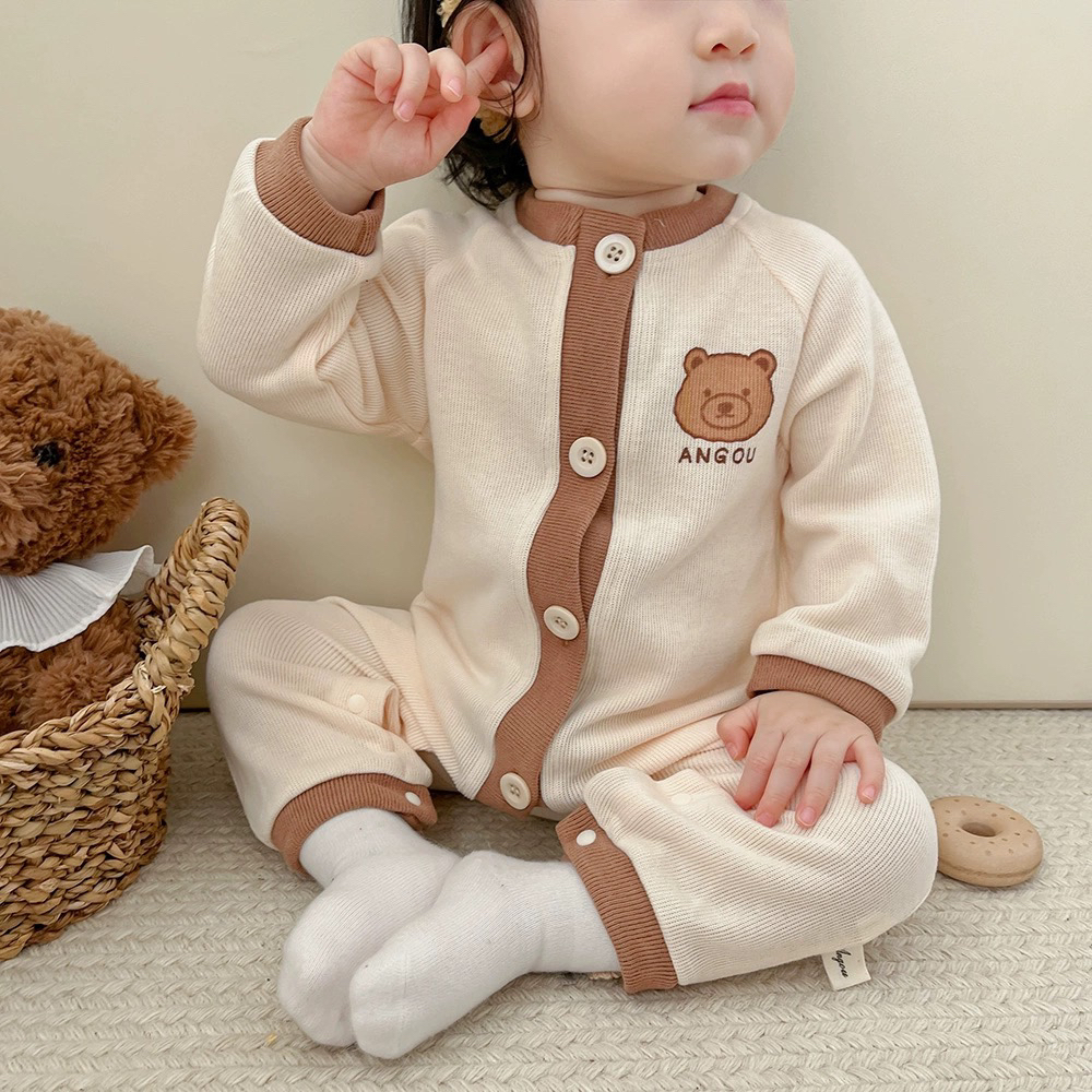 婴儿秋款小熊连体衣洋气长袖哈衣