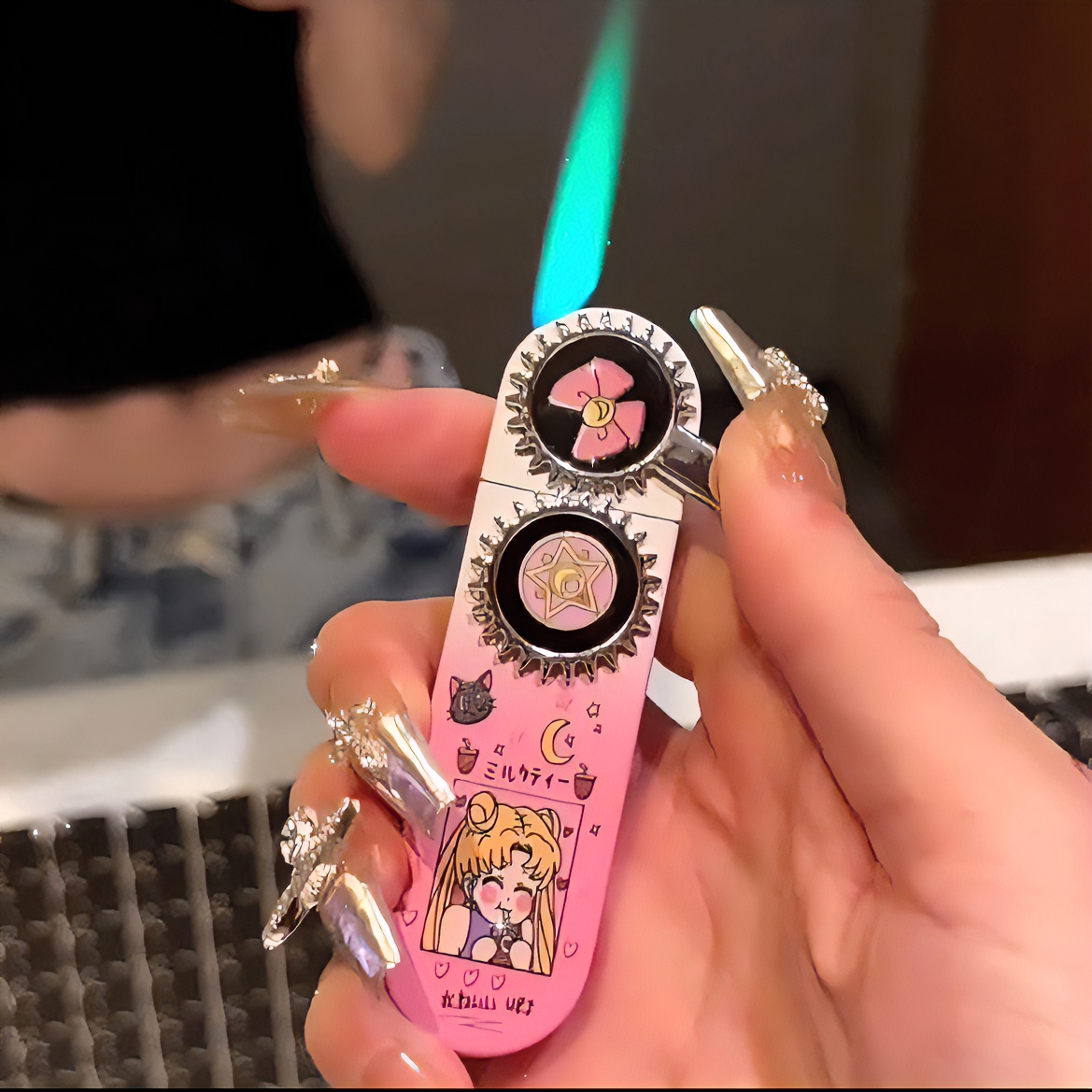 绿火摇臂齿轮可爱卡通库洛米KT猫美少女炫酷防风打火机送闺蜜礼物