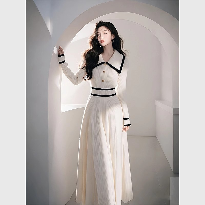 小香风白色大翻领加厚毛衣连衣裙2025冬季超好看法式收腰针织长裙