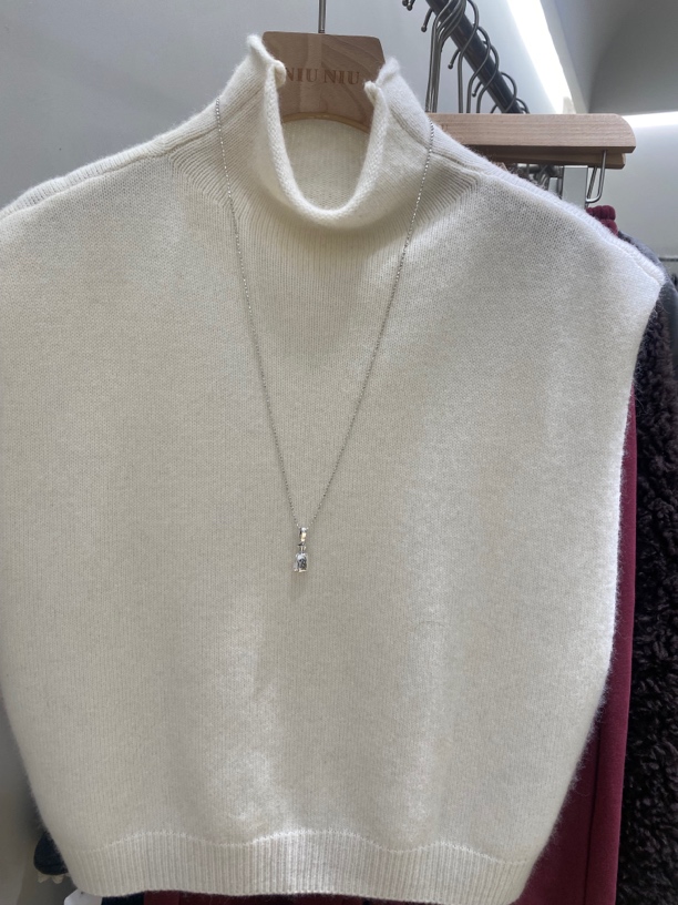 NIU NIU家2024年新款搭配小衫