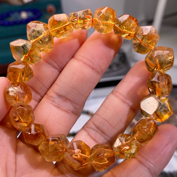 天然原矿黄阿塞黄水晶随行珠圆珠不规则手串聚宝盆多切面