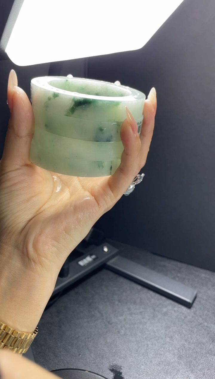 【闪购商品】定制翡翠手镯未镶嵌DDG/多发一件