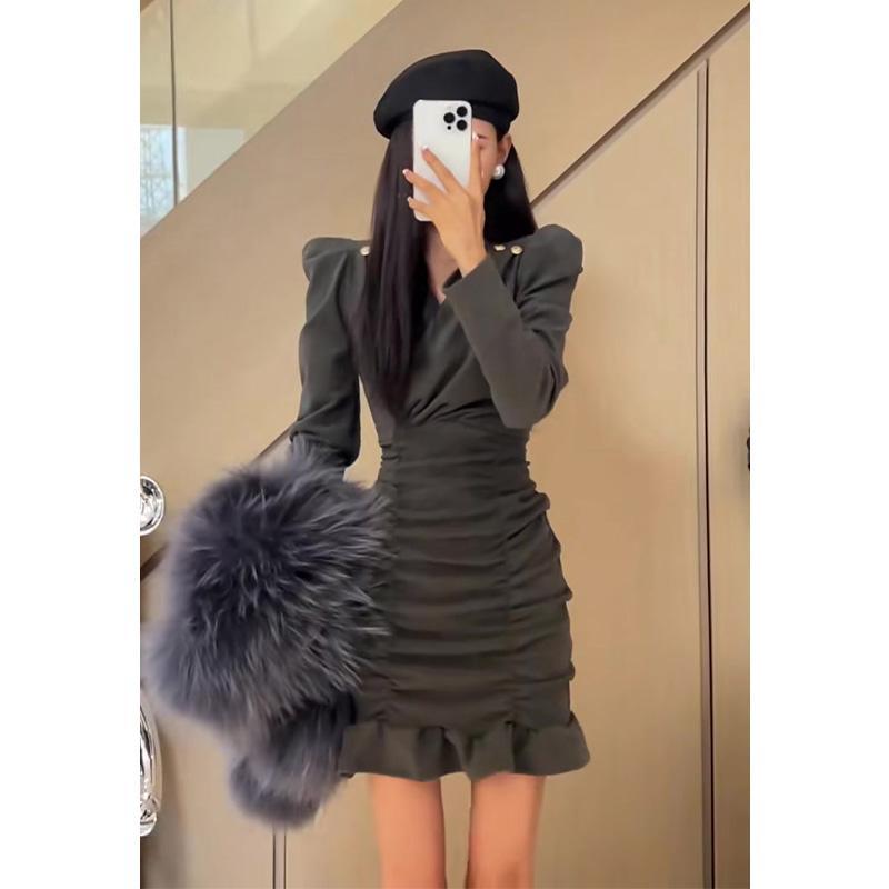 高级感女秋冬新款时尚修身显瘦收腰荷叶边包臀短裙辣妹连衣裙气质