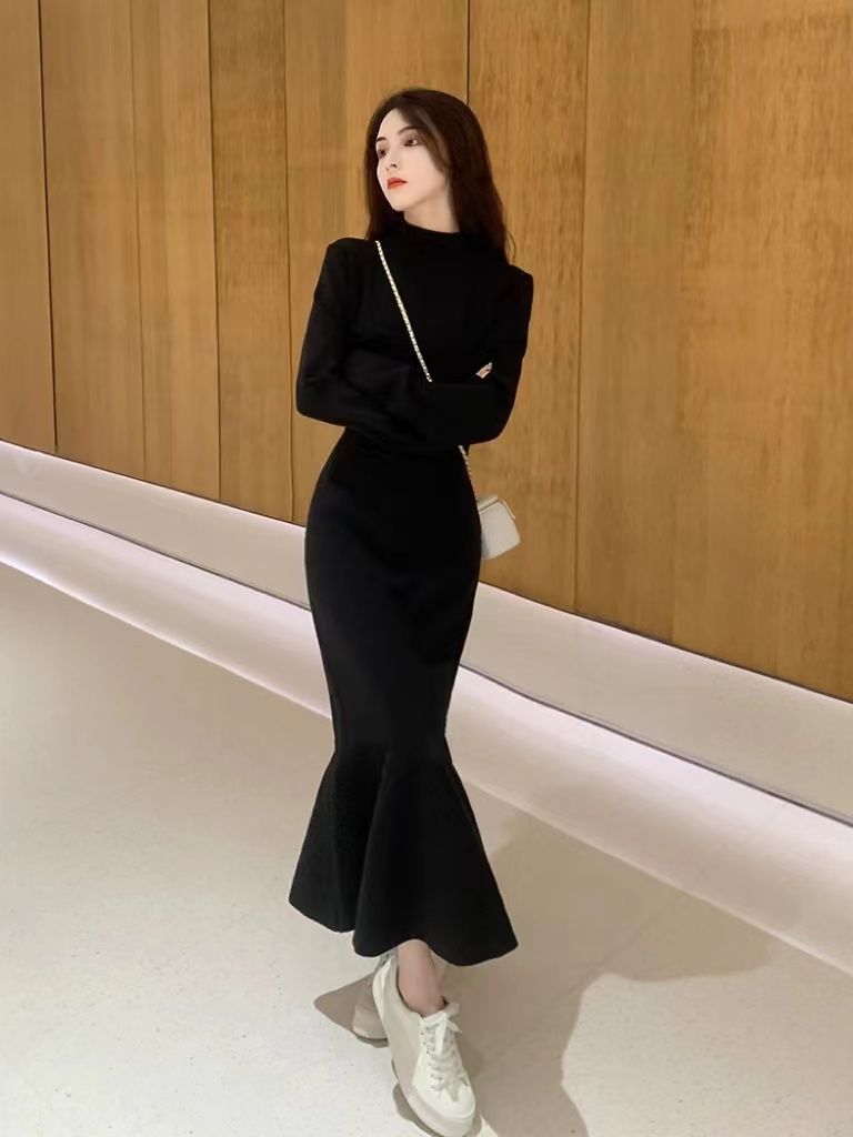 黑色鱼尾长袖连衣裙女2023秋冬气质鱼尾裙半高领内搭显瘦长裙子