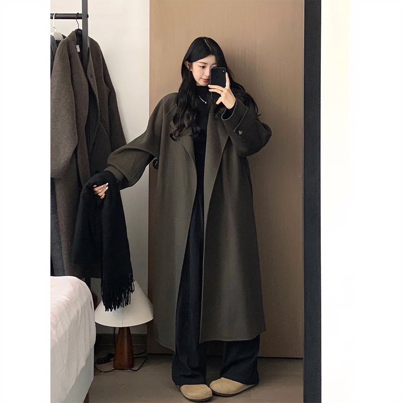 毛呢外套女士秋冬季新款长款赫本风气质韩版过膝宽松黑色厚大衣