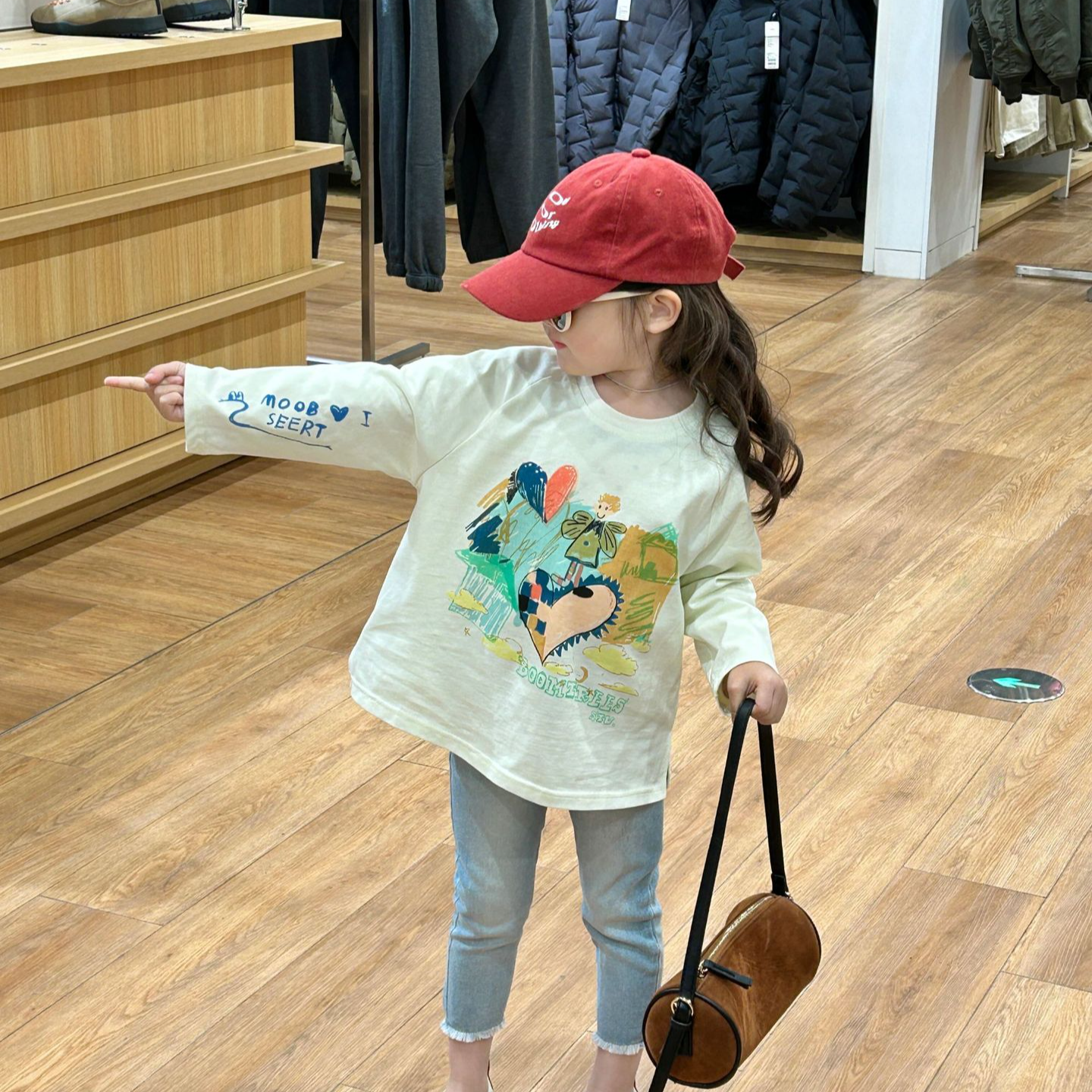 儿童打底衫印花长袖T恤百搭T2025秋女童韩版休闲宽松洋气上衣时髦