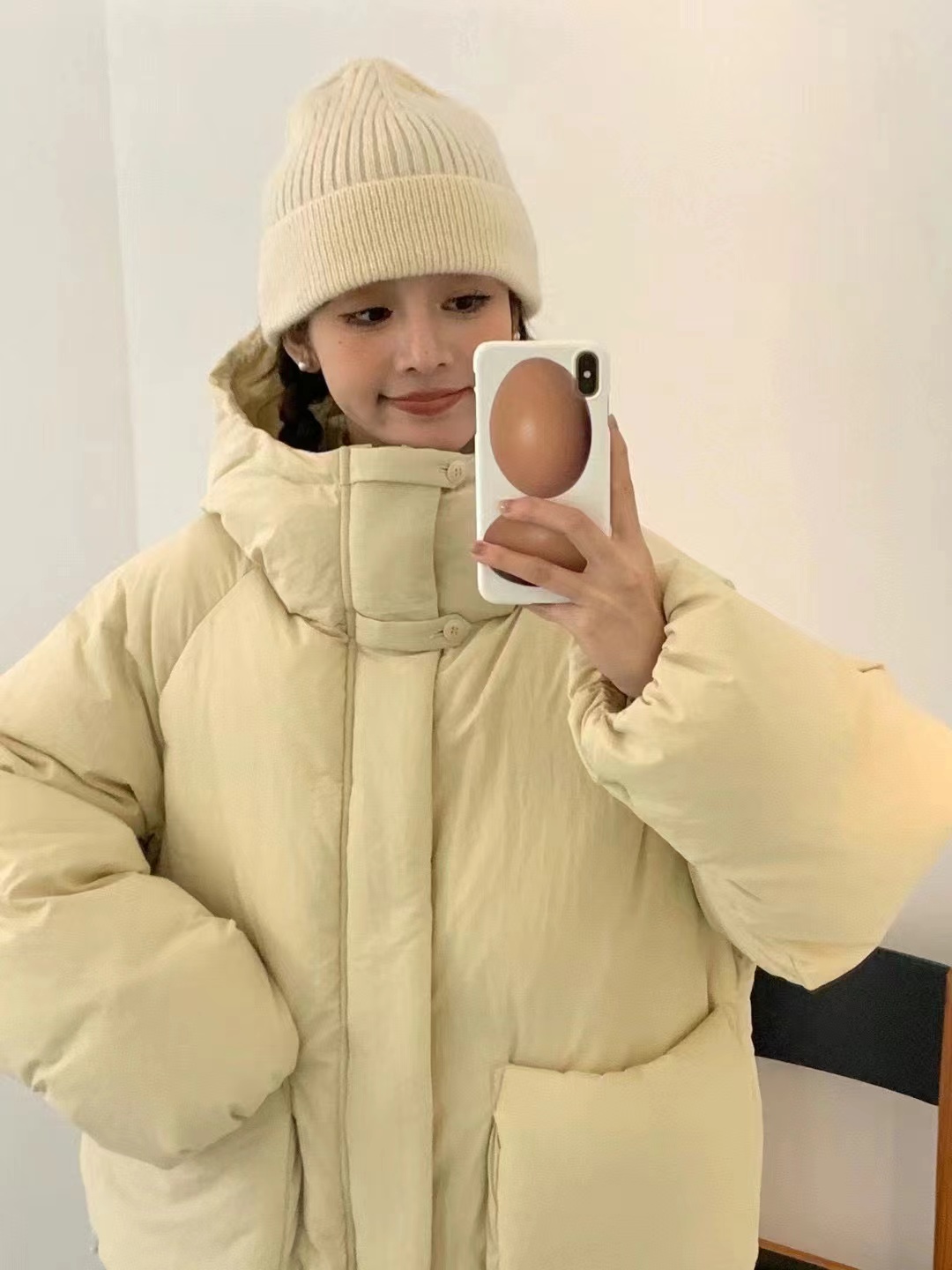 2023冬季新款大门ins风减龄连帽底摆抽绳短款小羽短外套