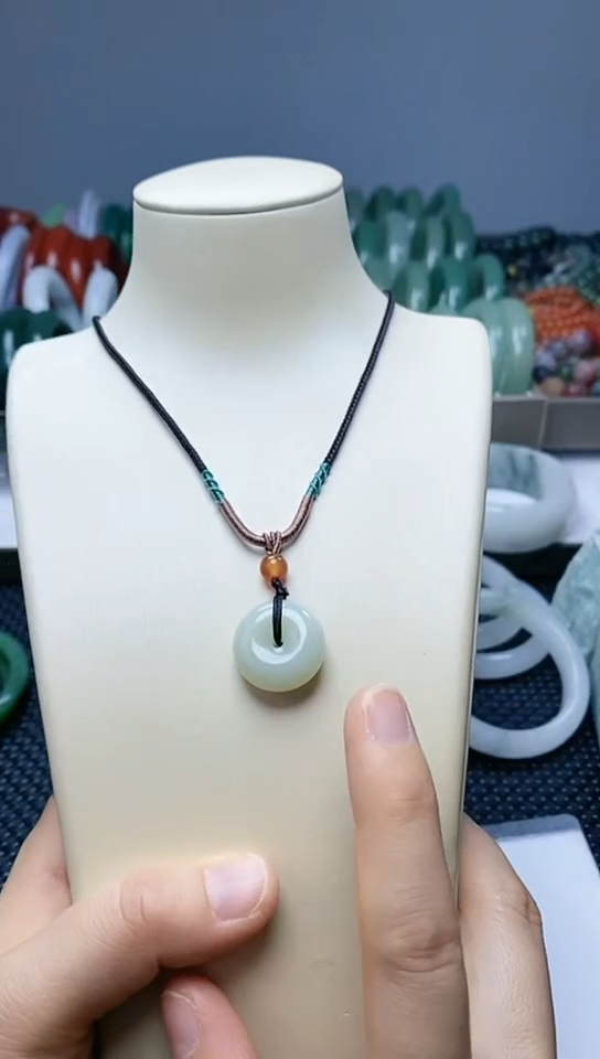 【闪购商品】和田玉颈饰未镶嵌小号平安扣