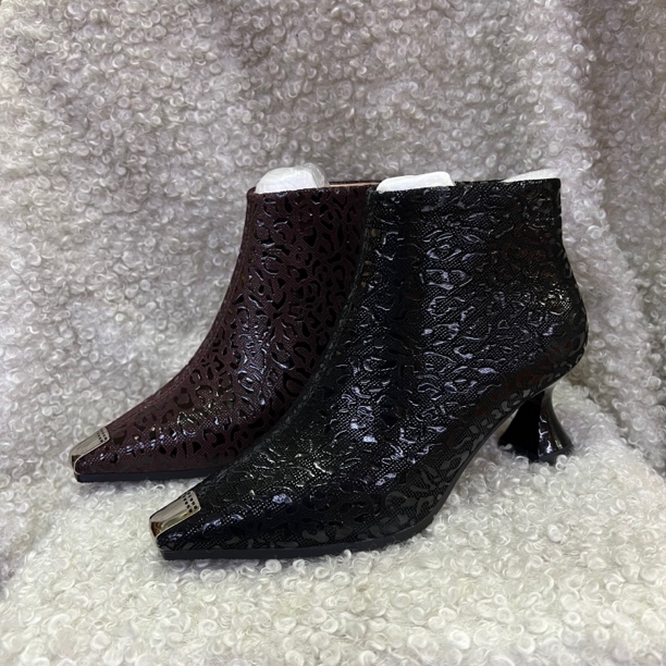 2024年女士真皮新款高跟鞋