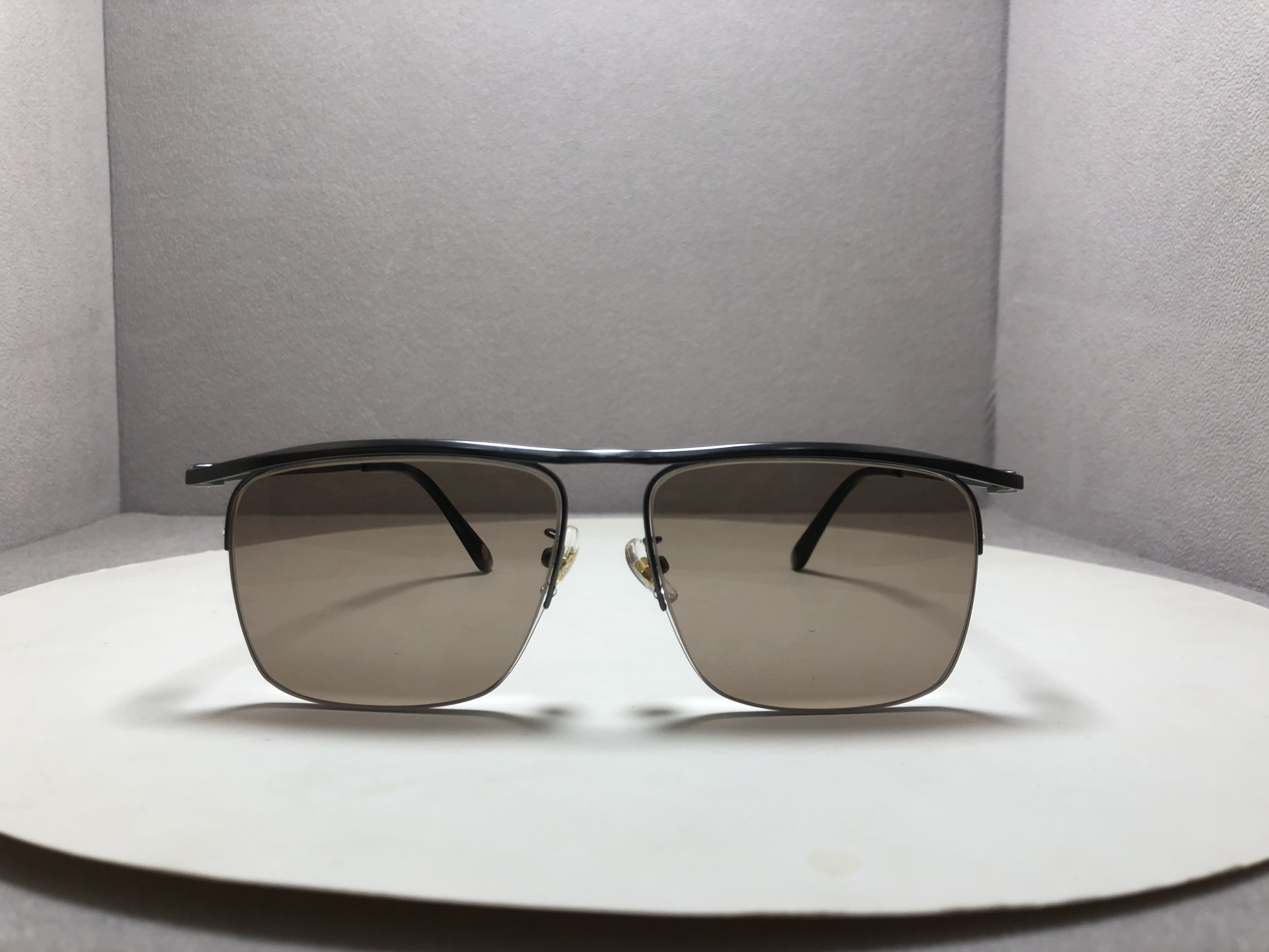 东海天然水晶石头镜半框拉丝男款开车太阳镜时尚百搭蛤蟆镜