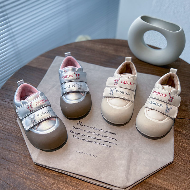 女童加绒板鞋2023秋冬新款软底德训鞋防滑儿童保暖鞋子女孩运动鞋