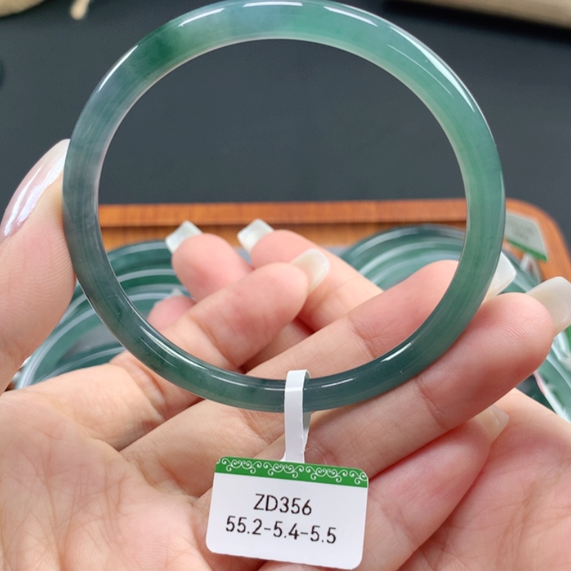 【闪购商品】翡翠手镯未镶嵌