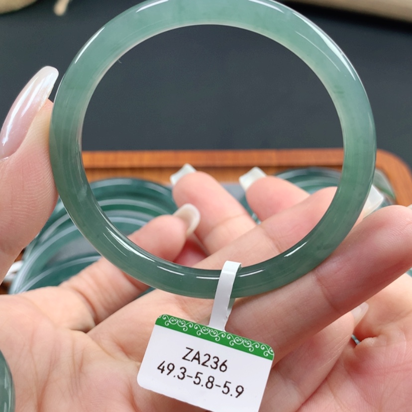 【闪购商品】翡翠手镯未镶嵌