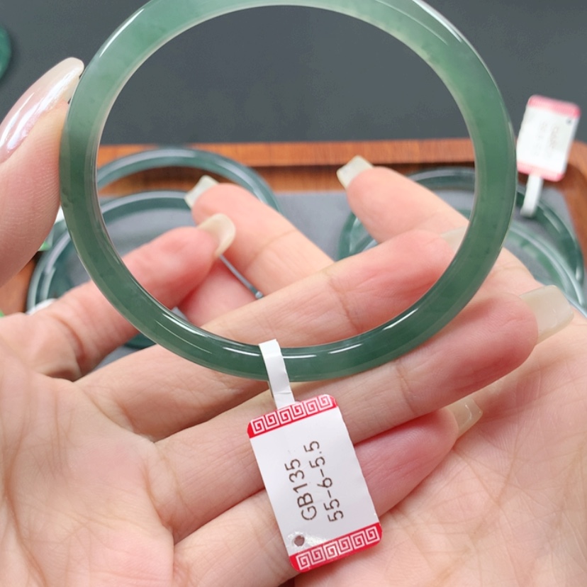 【闪购商品】翡翠手镯未镶嵌