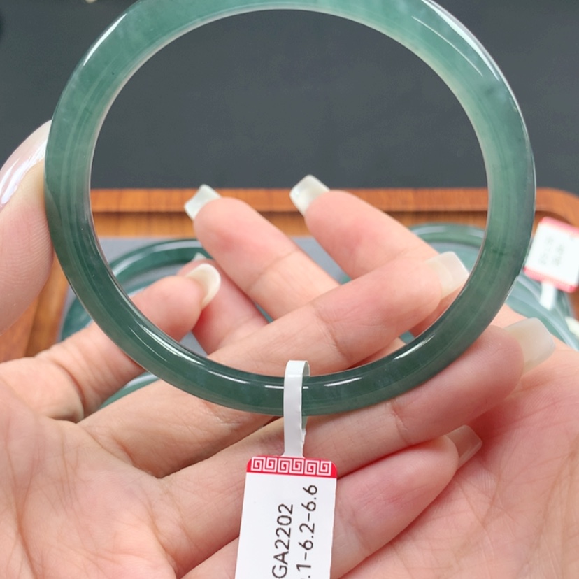 【闪购商品】翡翠手镯未镶嵌