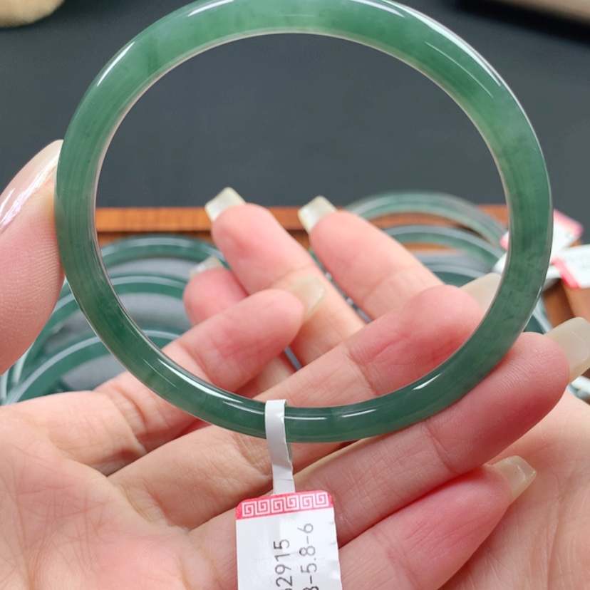 【闪购商品】翡翠手镯未镶嵌