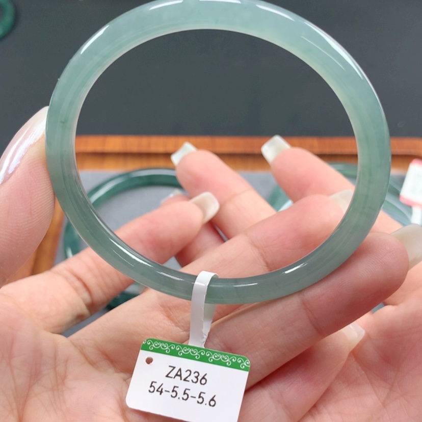 【闪购商品】翡翠手镯未镶嵌