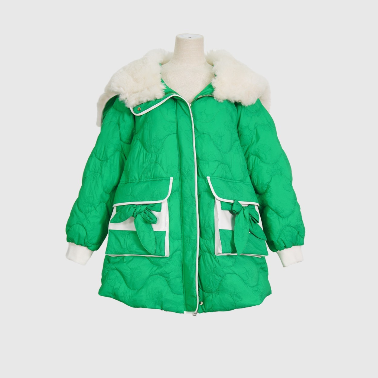 SENBIYAO/森比垚 冬季新款女士时尚短款洋气白鹅绒羽绒服9906款