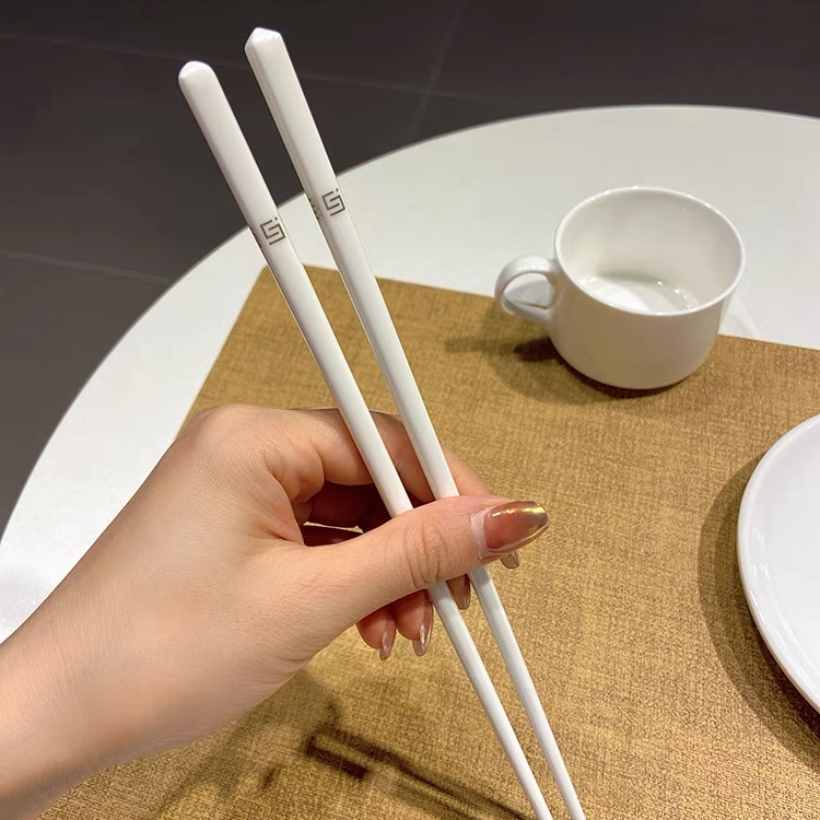 景德镇高温纯白陶瓷筷子易清洗进店必买【点关祝宋1个陶瓷米饭勺】